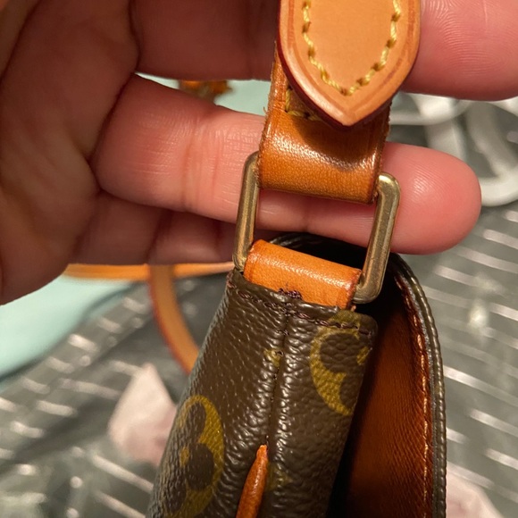 ❌❌SOLD❌❌Louis Vuitton Musette Tango shoulder bag - Picture 9 of 16